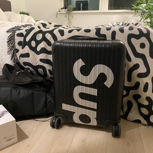 Supreme Rimowa 45L (Considering trades)